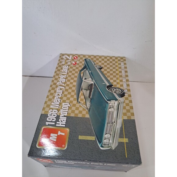 NOB AMT 38436-1HD 1:25 Scale I966 Mercury Park Lane Hardtop Car Model Kit - Picture 9 of 10